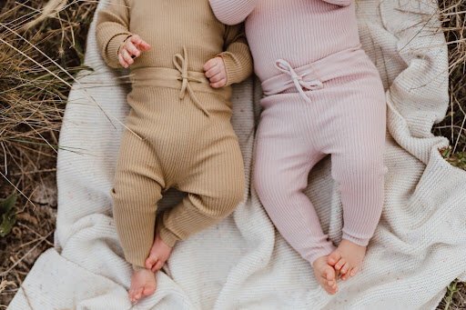 Dressing babies & baby clothes guide | Raising Children Network
